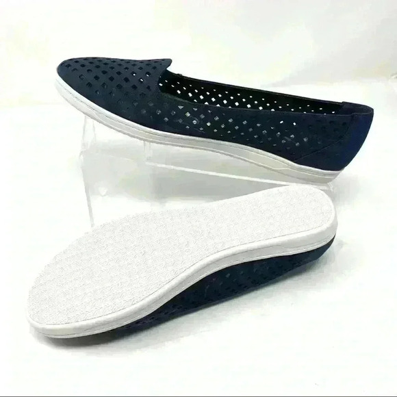 Easy Spirit Dexlee 3 Flat Shoes Blue Cut Out 9 New - Picture 3 of 8